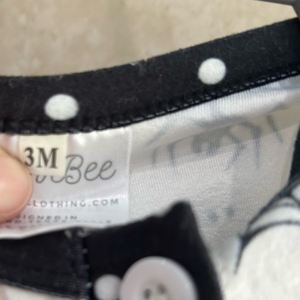 Sugar Bee Halloween Buttflap Pajamas - Picture 3 of 5